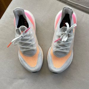 Worn only a few times